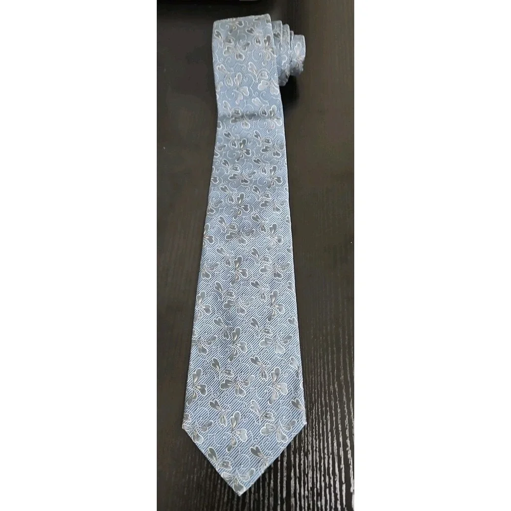 OMAGGIO By Robert Talbott USA Mens 100% Silk Tie Blue/Gray Floral Pattern 4